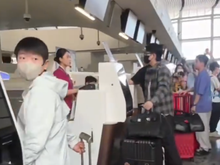 王艺迪, dingy, 林诗栋 王艺迪, dingy, 林诗栋