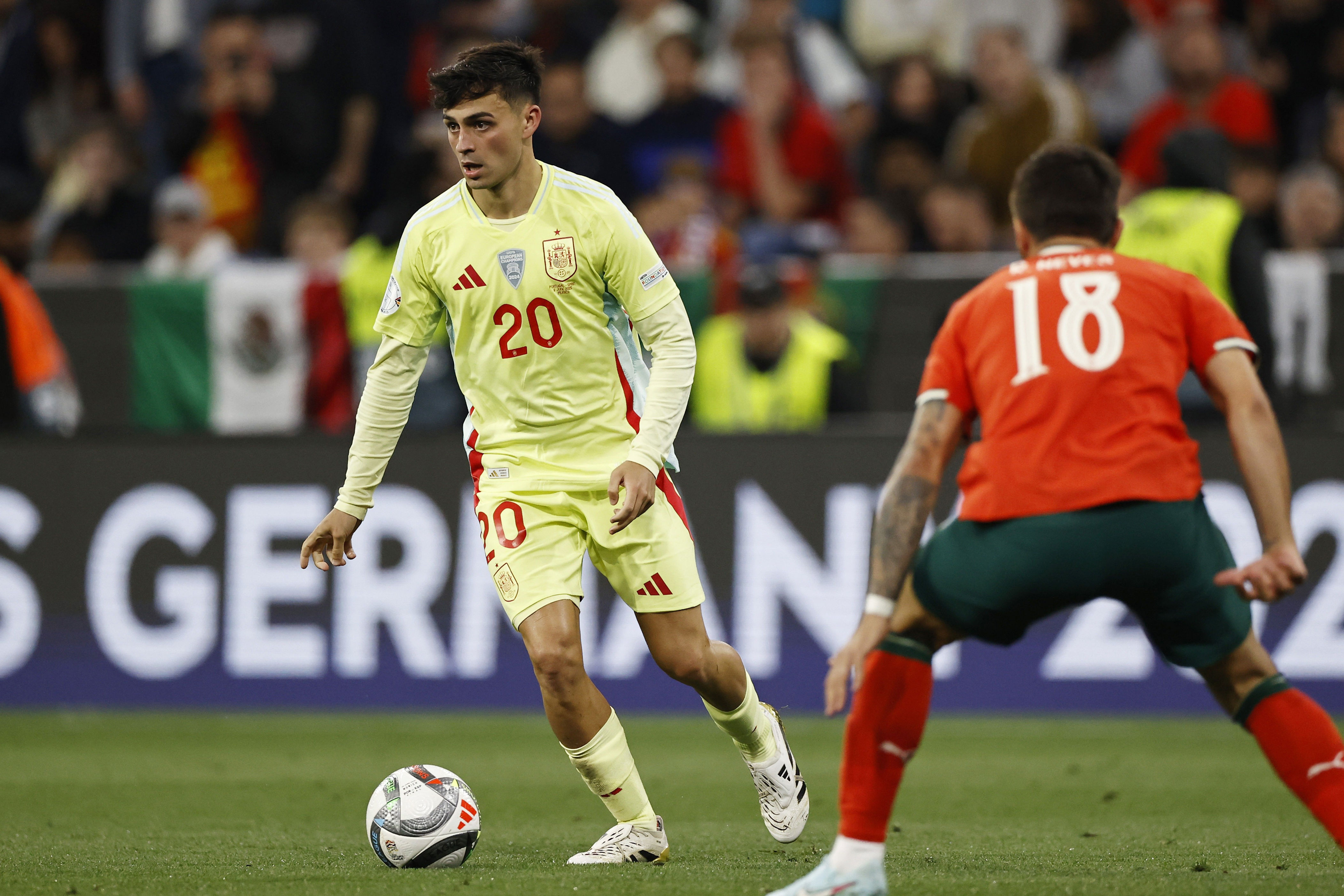 彩的表现赢, 赞助商提议, 比如技术讲 彩的表现赢, 赞助商提议, 比如技术讲